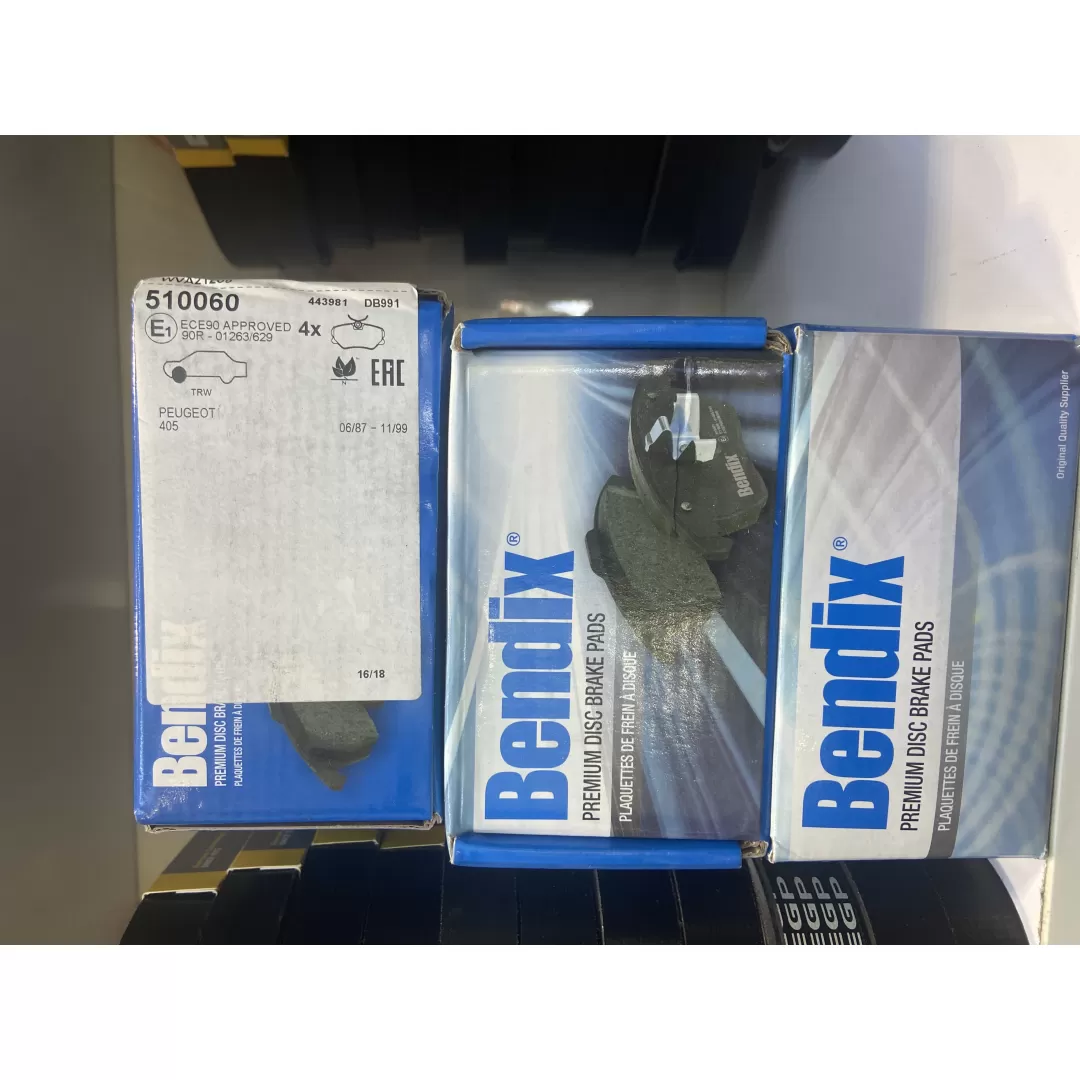 لنت ترمز جلو پژو ۴۰۵ (۲۰۰۰)   لوازم و قطعات یدکی پژو PEUGEOT